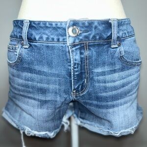 American Eagle Outfitters Cut-Off Denim Shorts Blue Distressed Raw Hem Size 10